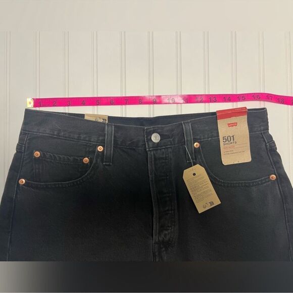 Levi's 501 Original Jean Distressed Shorts-Size 31 - Picture 7 of 8